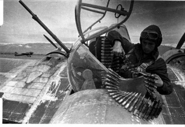 30 photos de la Grande Guerre patriotique 30 снимков Великой Отечественной войны