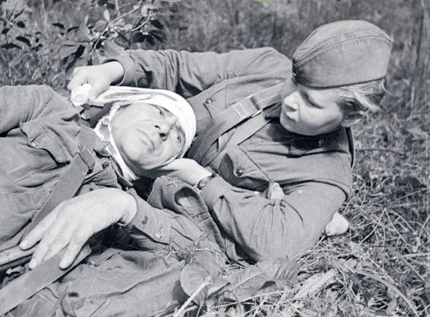 30 photos de la Grande Guerre patriotique 30 снимков Великой Отечественной войны