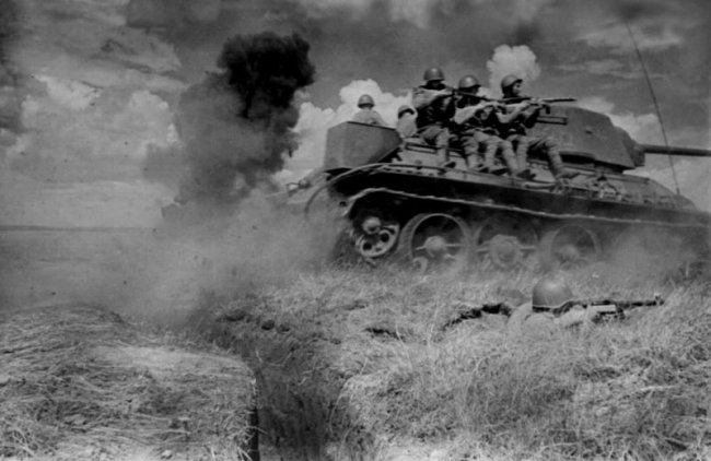 30 photos de la Grande Guerre patriotique 30 снимков Великой Отечественной войны
