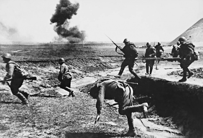 30 photos de la Grande Guerre patriotique 30 снимков Великой Отечественной войны
